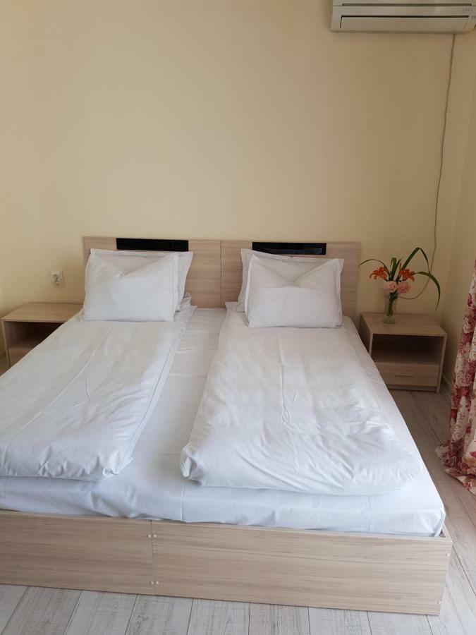 Guesthouse Zanier Nesebar Buitenkant foto