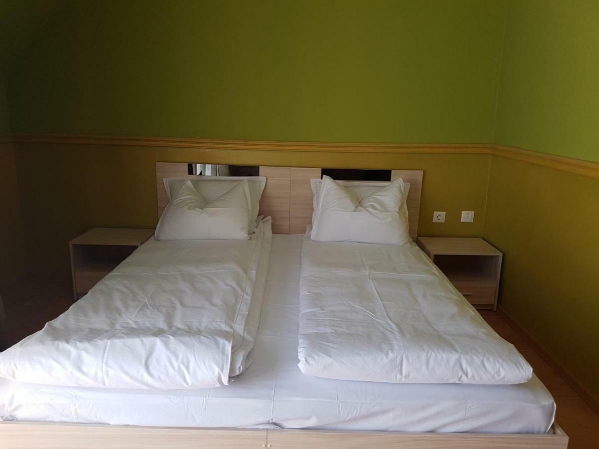 Guesthouse Zanier Nesebar Buitenkant foto